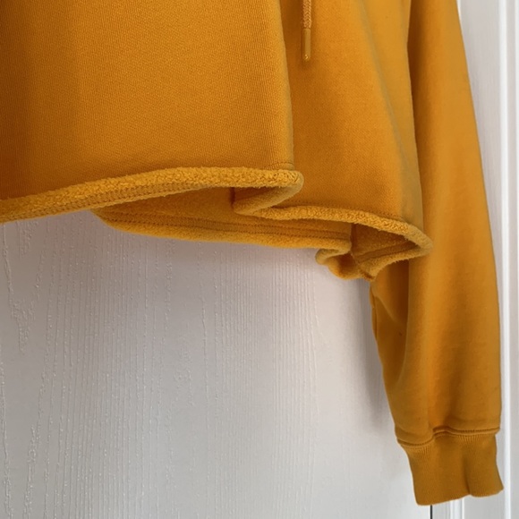 Champion Cropped Yellow Hoodie - Picture 4 of 7